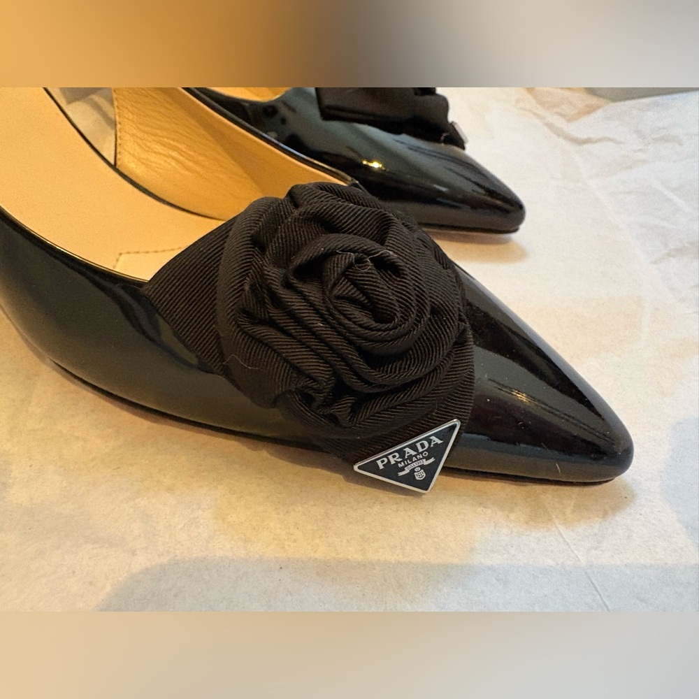 Prada Glossy Black Slingback Heels with Floral Detail